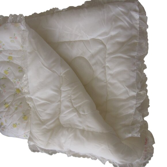 Vintage 60s Sumerex Baby Satin Comforter Quilt Yellow Floral Lace Trim USA MADE - Picture 3 of 4